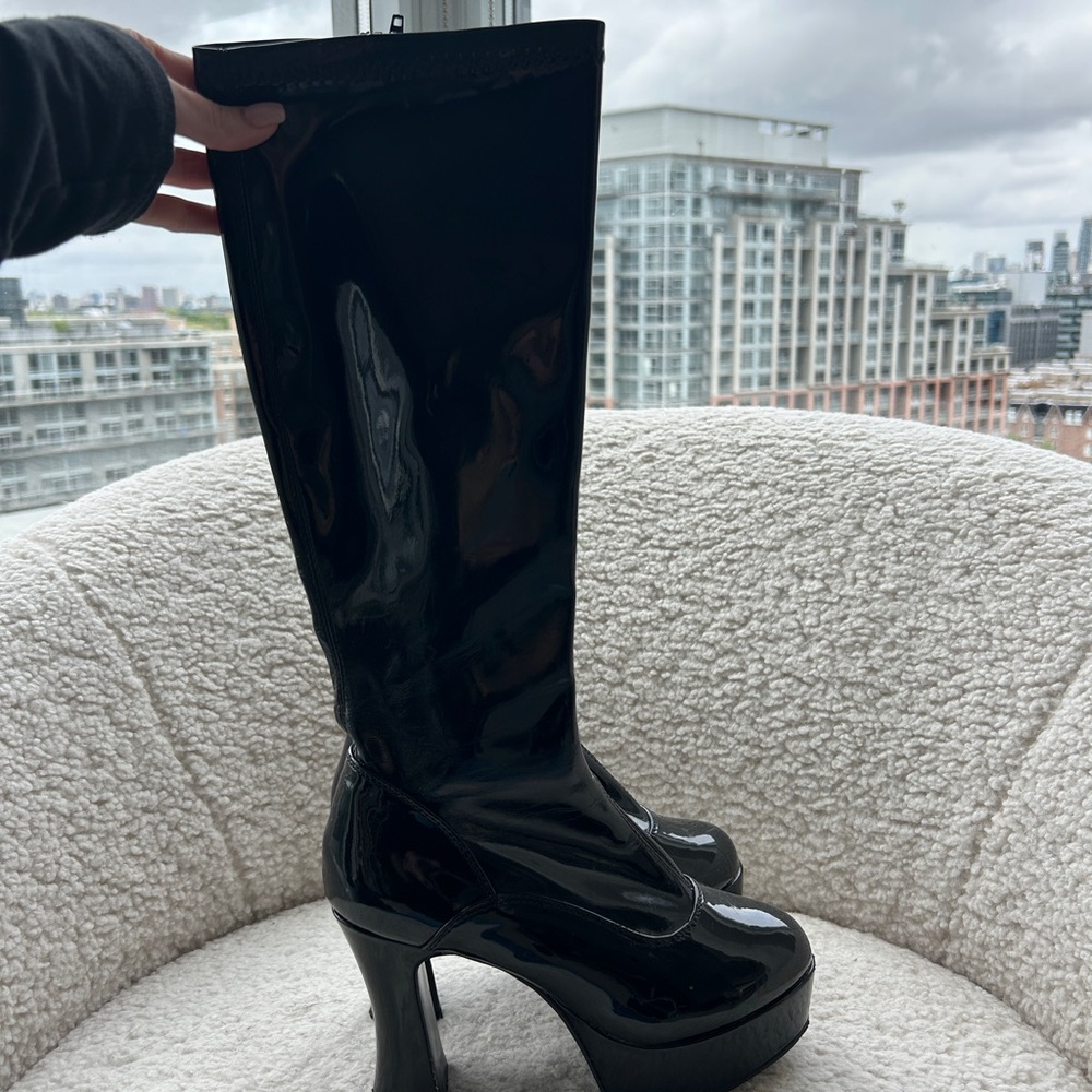 Dolls Kill Black Heeled Chunky Platform Boots